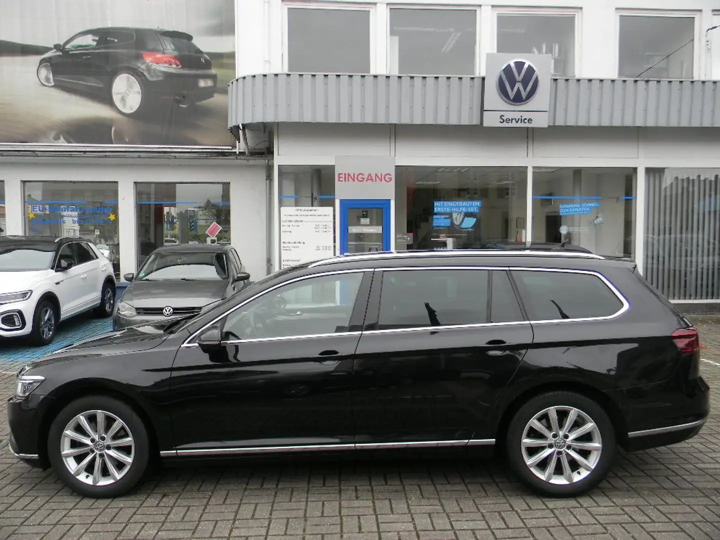 Volkswagen Passat Variant Elegance 2,0 TDI DSG AHK KAMERA Zwart - 1