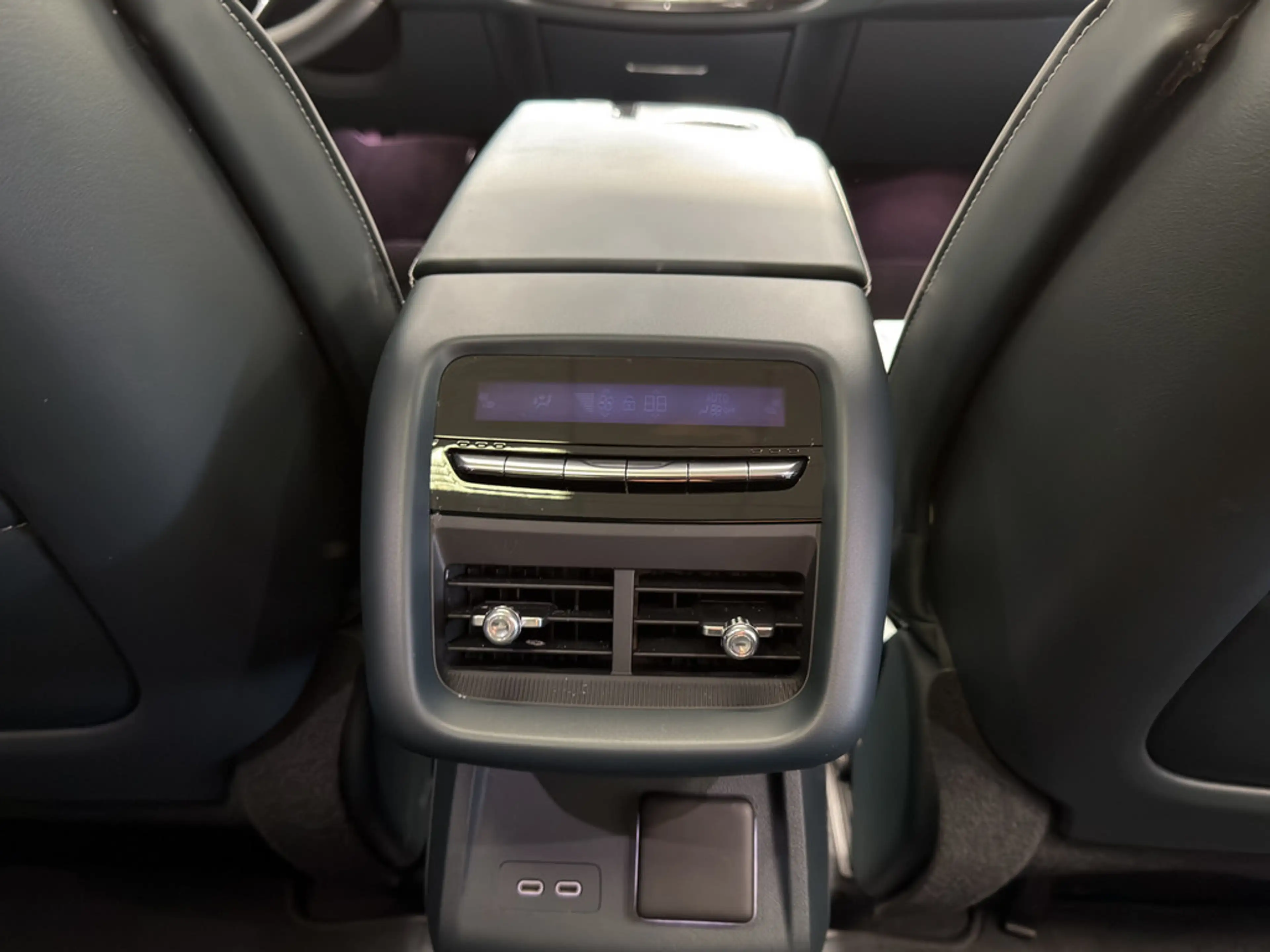 Cadillac Lyriq Sport AWD 21"Leder AKG-Sound Pano Massa — photo 29