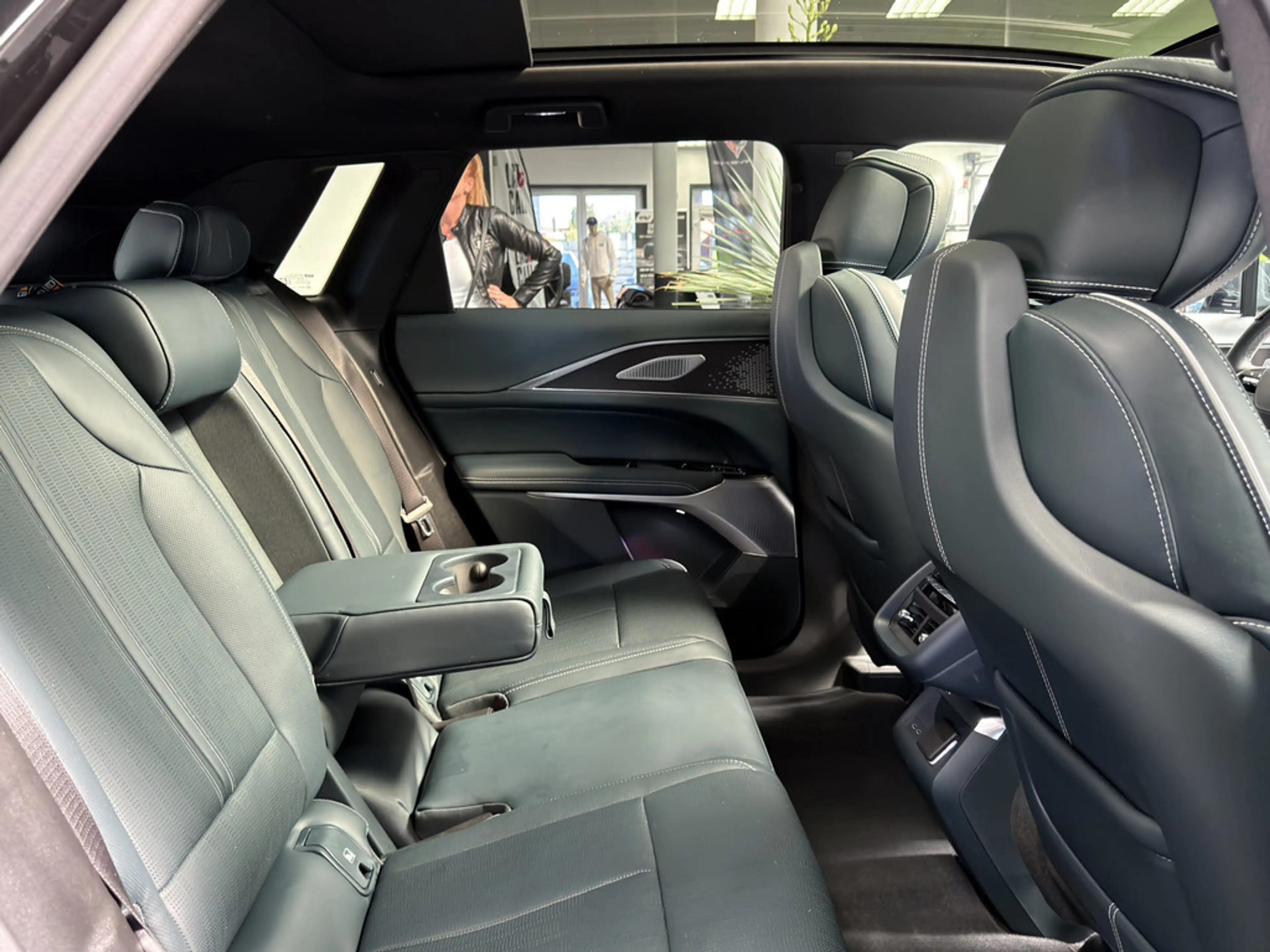 Cadillac Lyriq Sport AWD 21"Leder AKG-Sound Pano Massa — photo 28