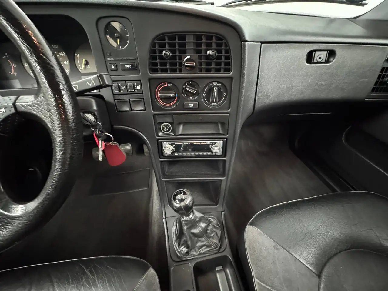 Saab 9000 2.0i 16, foto 9