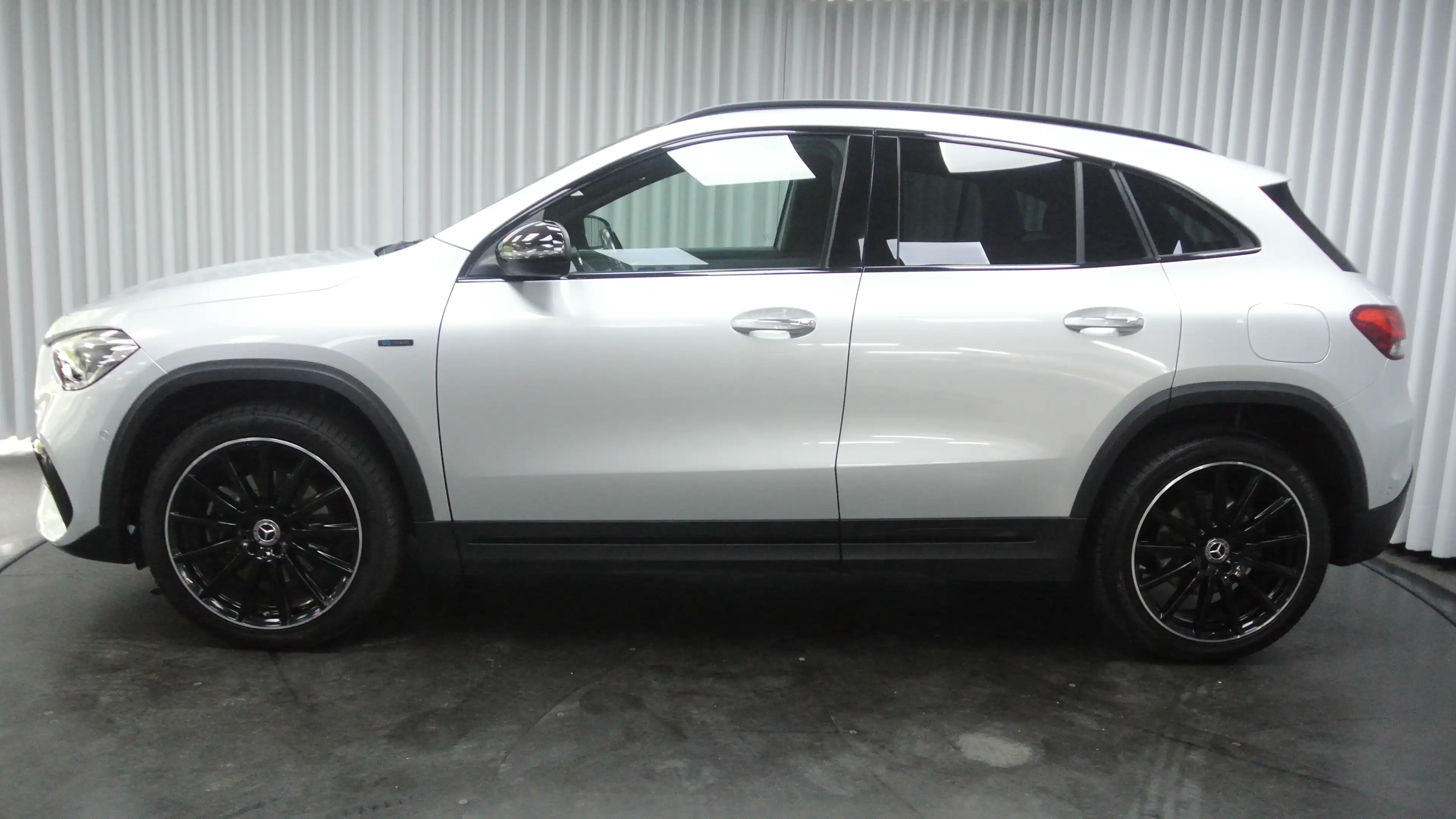 Mercedes-Benz GLA 250 GLA 250e — photo 5