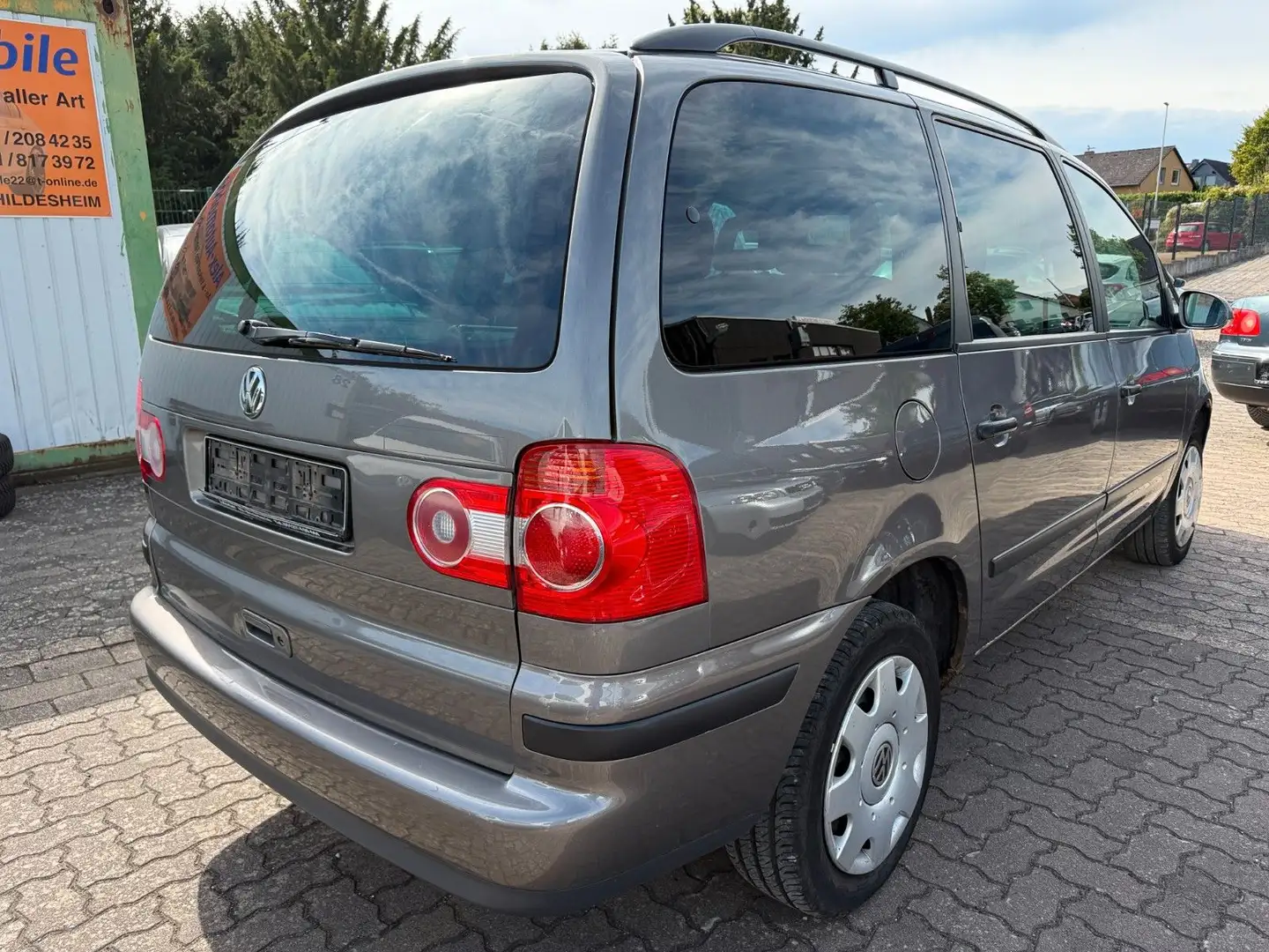 Volkswagen Sharan 1.9TDI Klima,Schiebedach,6-Gang,Tüv:07/26 Grau - 2