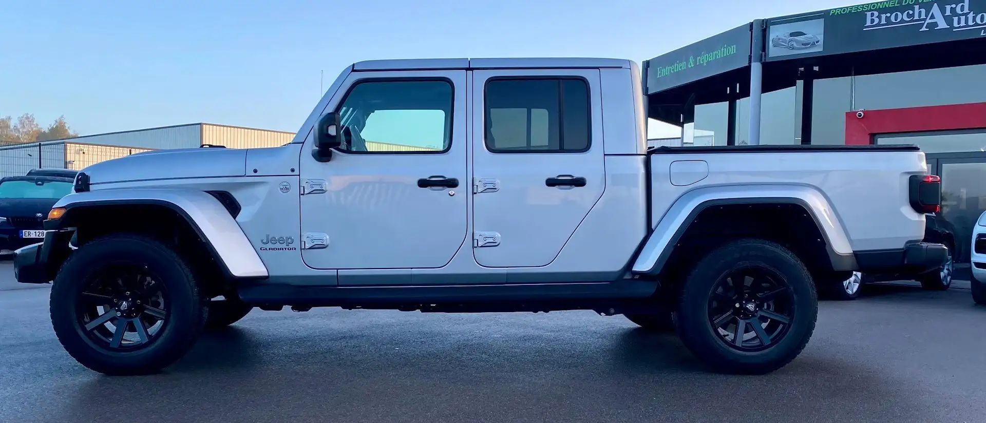 Jeep Gladiator Overland / 3.0l V6 264 CH BVA 8 4WD / Gris - 2