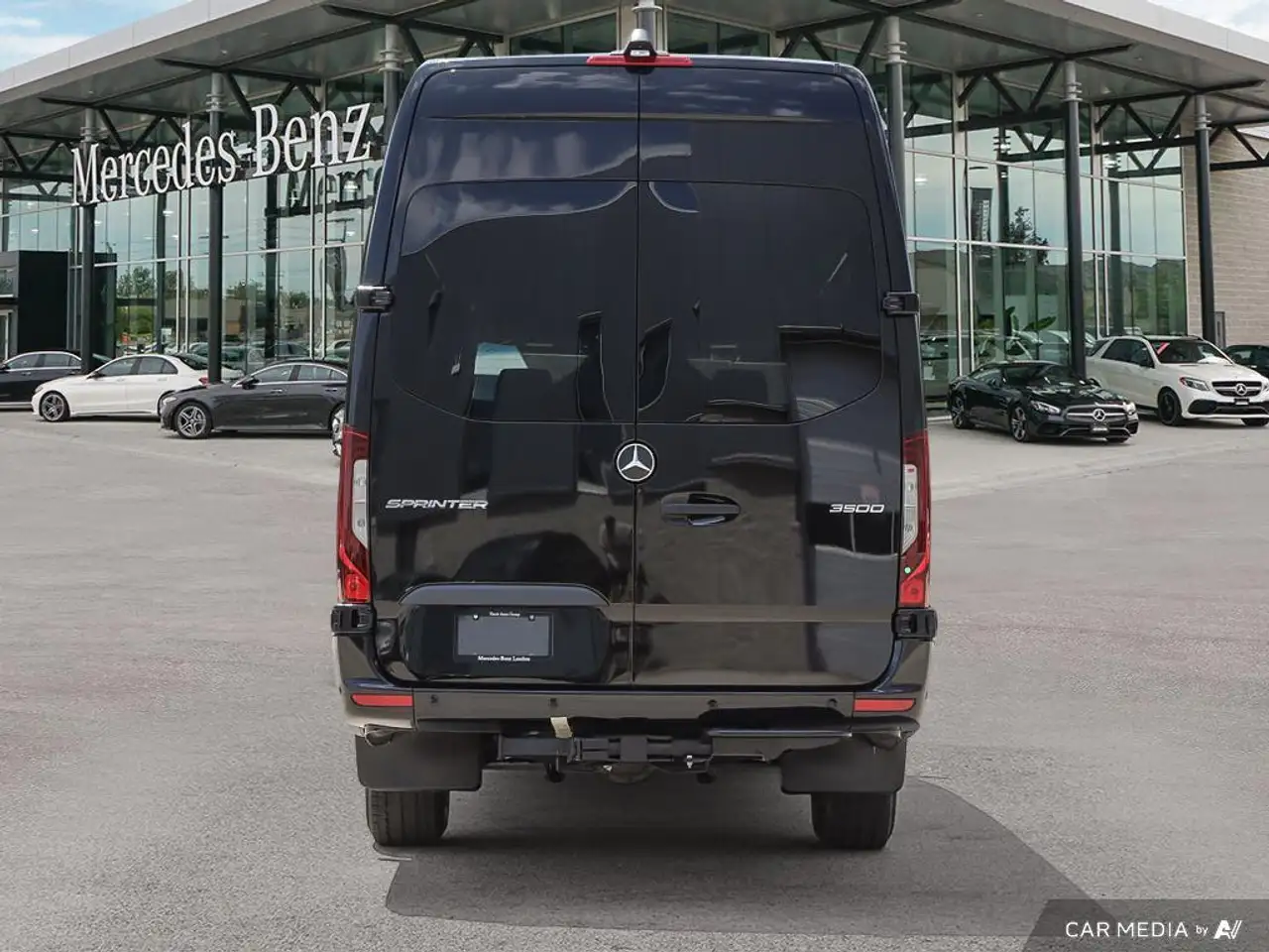 Mercedes-Benz Sprinter снимка Mercedes-Benz Sprinter