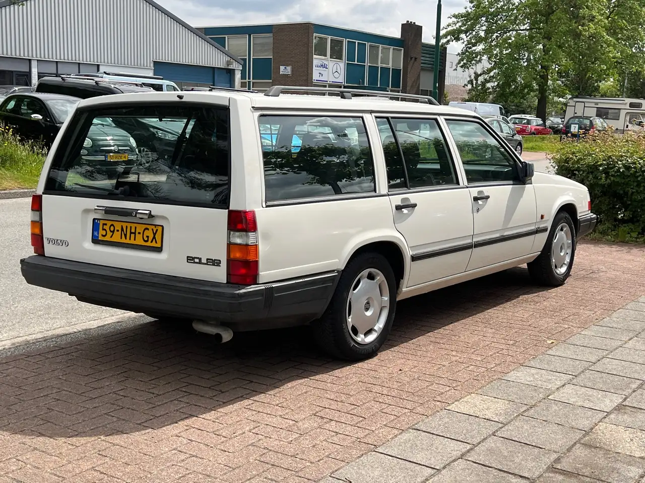 Volvo 940 2.0i Polar *APK 04-2028! Veel ruimte en ouderwets, foto 5