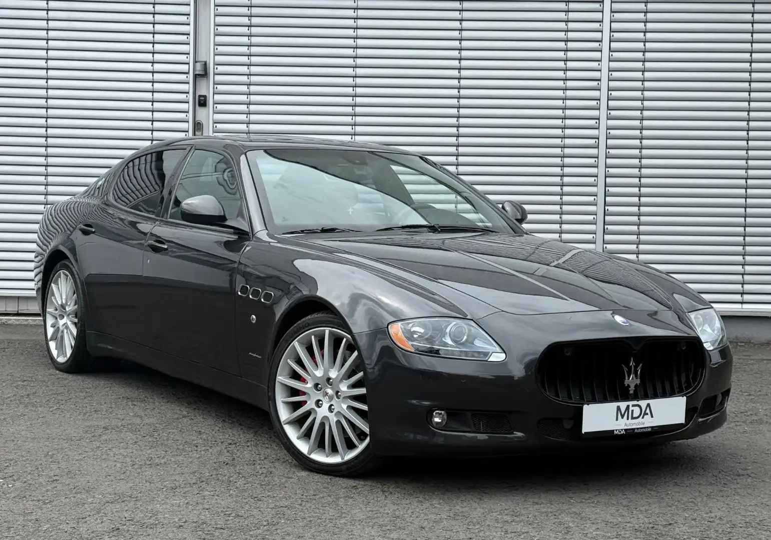 Maserati Quattroporte 4.7 V8 Sport GTS  SportAGA Bose Šedá - 1