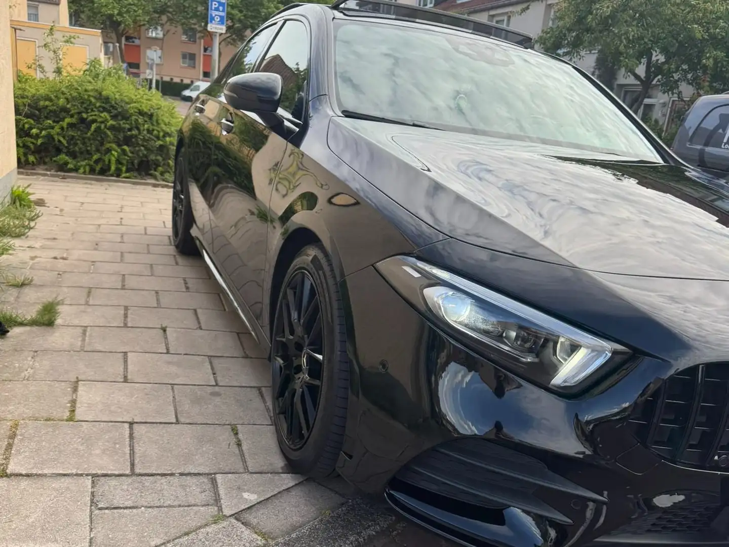 Mercedes-Benz A 220 A 220 4M. Premium Plus Zwart - 1