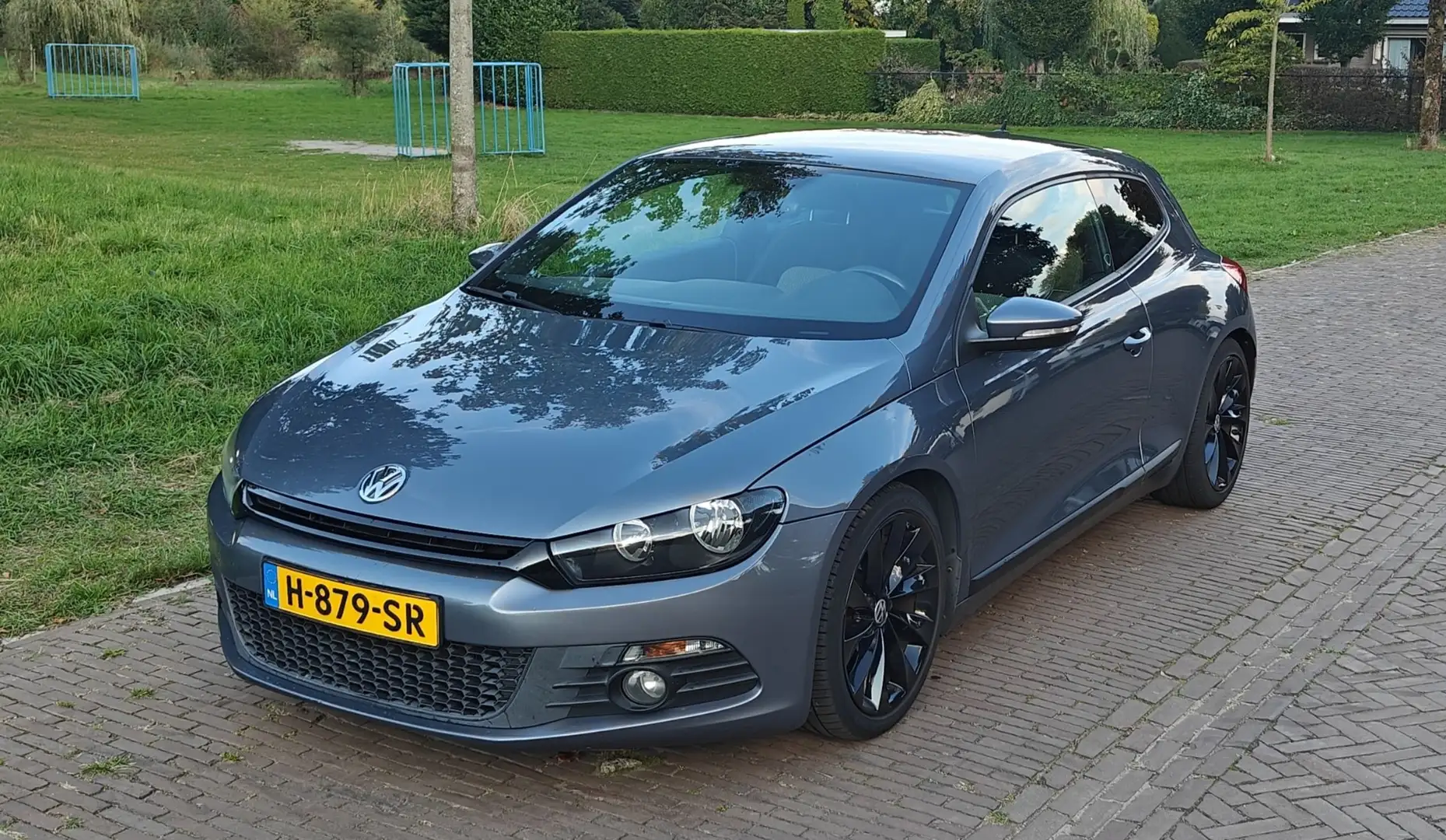 Volkswagen Scirocco 1.4 TSI Grijs - 1
