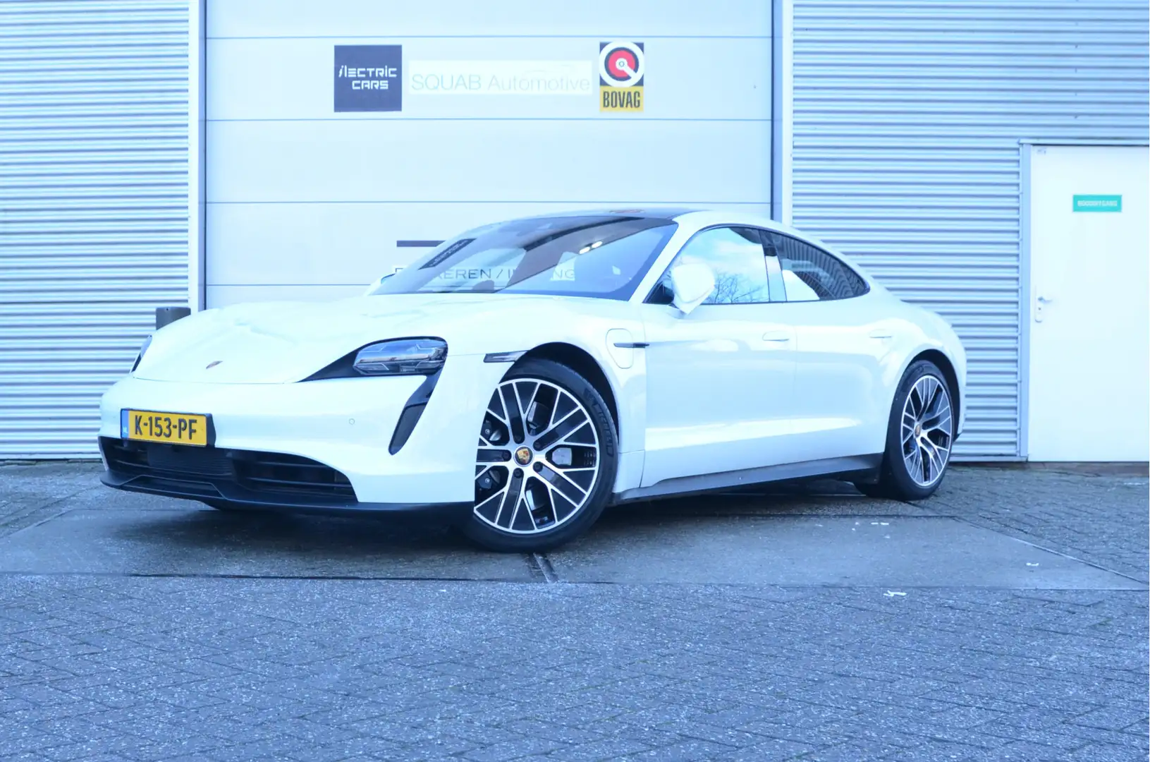 porsche taycan