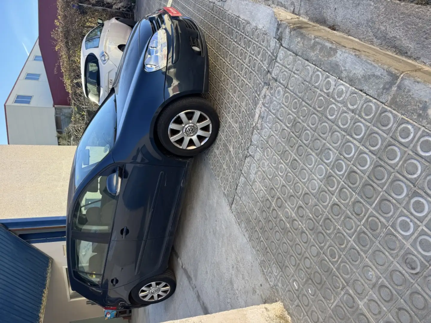 Volkswagen Golf 2.0TDI Highline Grau - 2