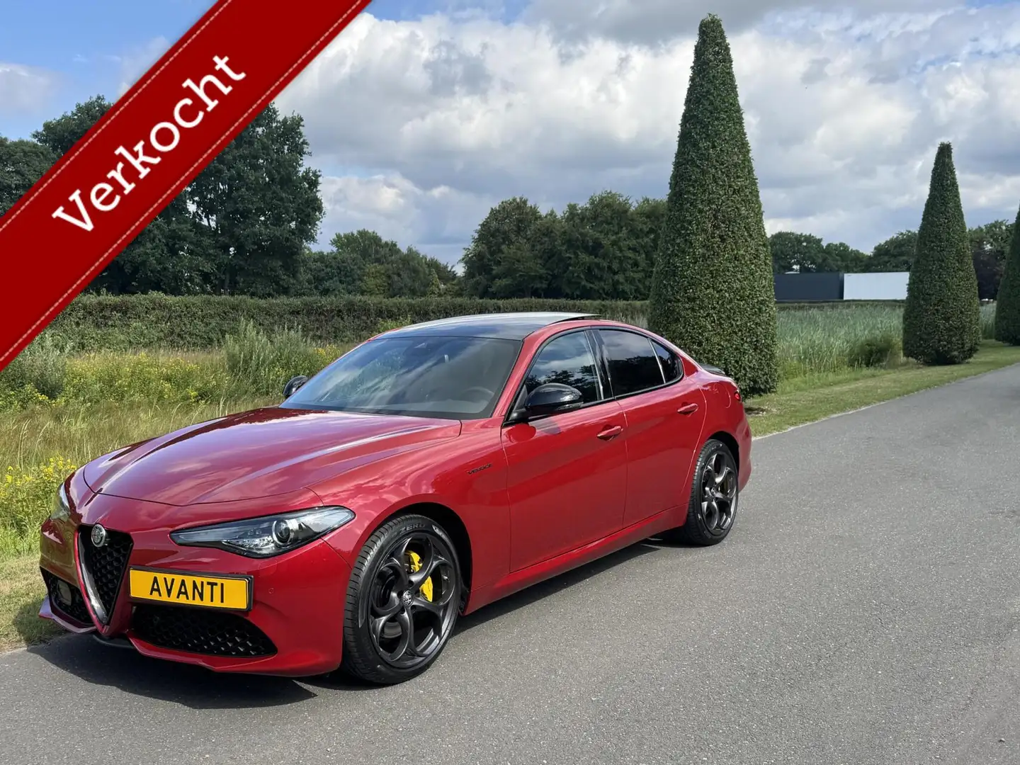 Alfa Romeo Giulia 2.0 T Veloce Q4 UNIEK Rosso Competizone Rood - 2
