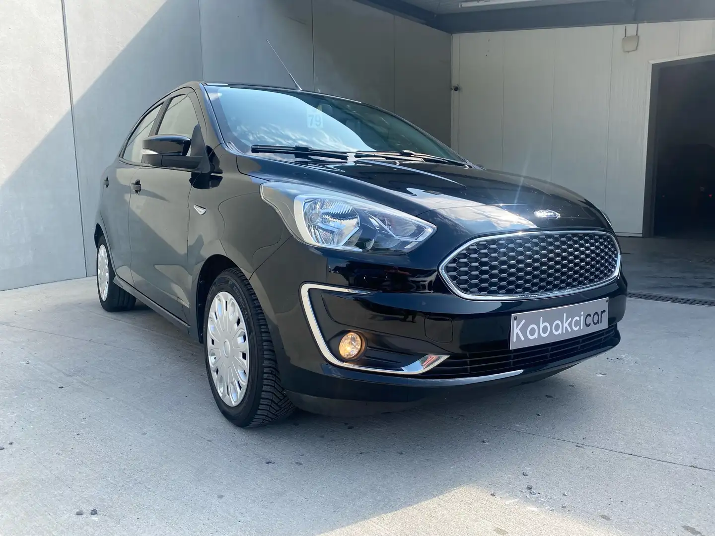 Ford Ka/Ka+ Ka+ 1.2i Ultimate (EU6.2)CLIM/LIMIT/ETAT NEUF/ Zwart - 1