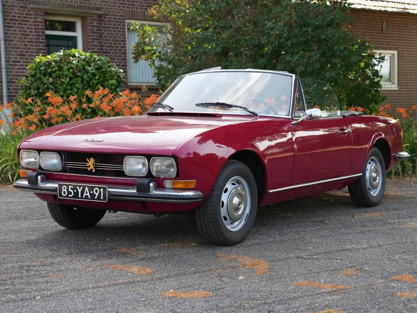 Peugeot 504 504 2.0 Cabrio Inj. Červená - 1