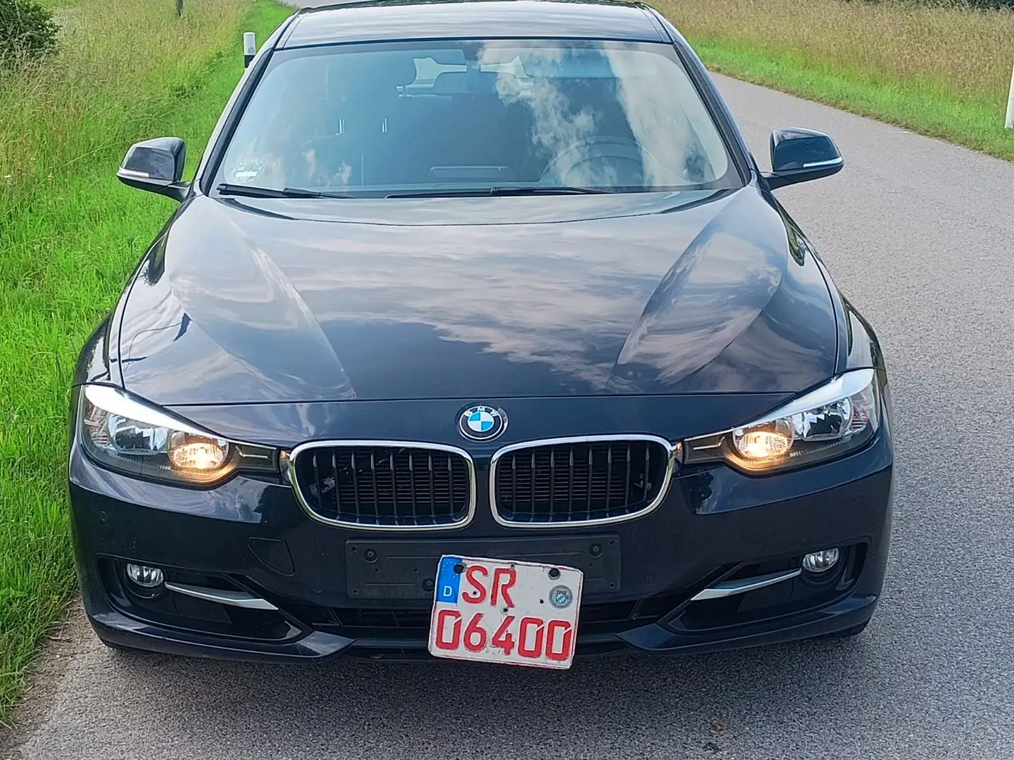 BMW 320 Baureihe 3 Lim. 320 i  SPORT Синій - 1