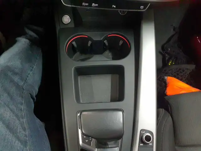 Audi A4 view 14