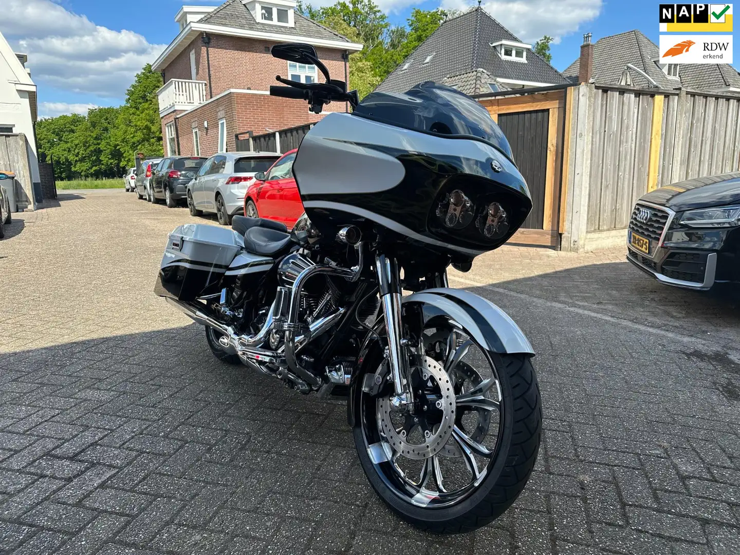 Harley-Davidson Road Glide Tourmotor 110 FLTRUSE CVO 5HD NEDERLANDSE MOTOR Blanco - 1