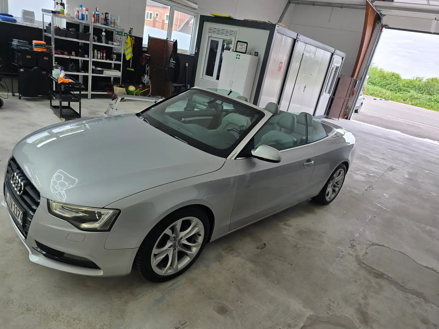 Audi A5 A5 Cabrio Diesel 3.0 TDI DPF quattro S tronic Silber - 1