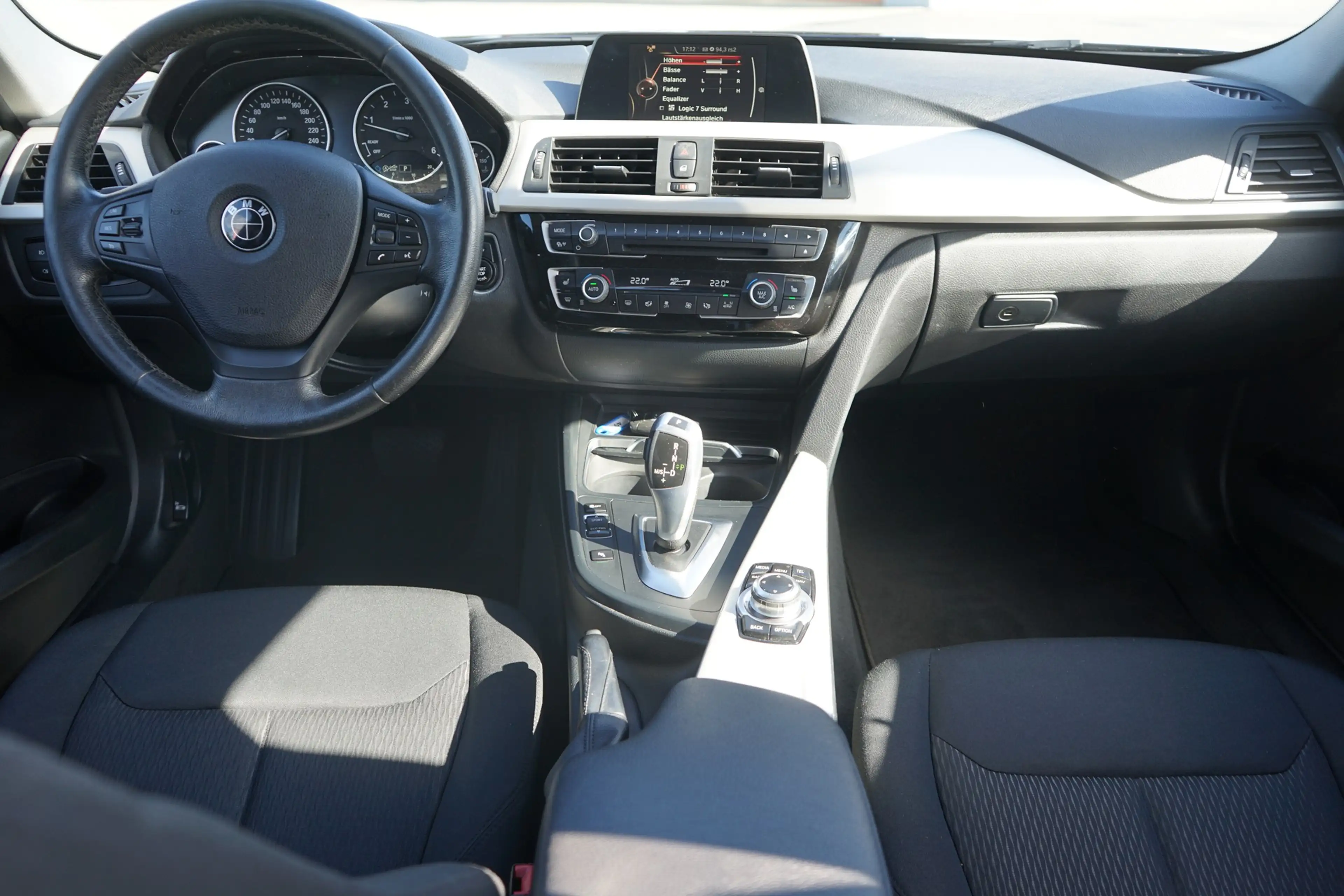 BMW 316 316d Advantage LED Navi AAC SHZ H&K el. Heckklappe — photo 14