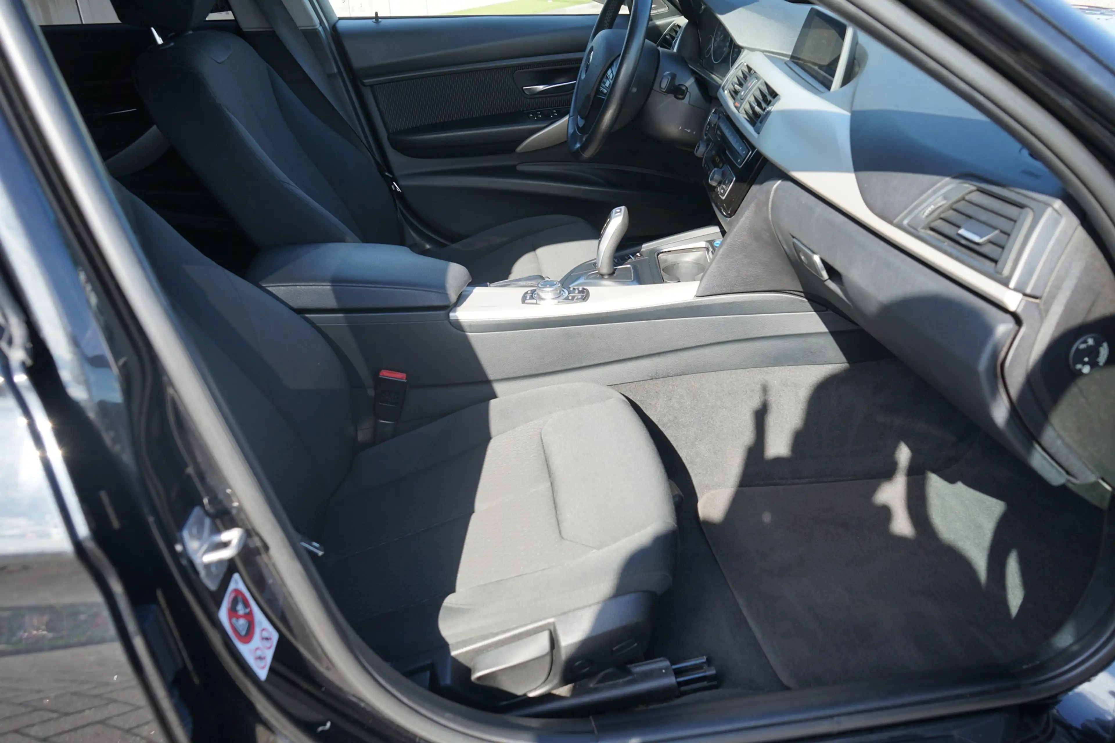 BMW 316 316d Advantage LED Navi AAC SHZ H&K el. Heckklappe — photo 11