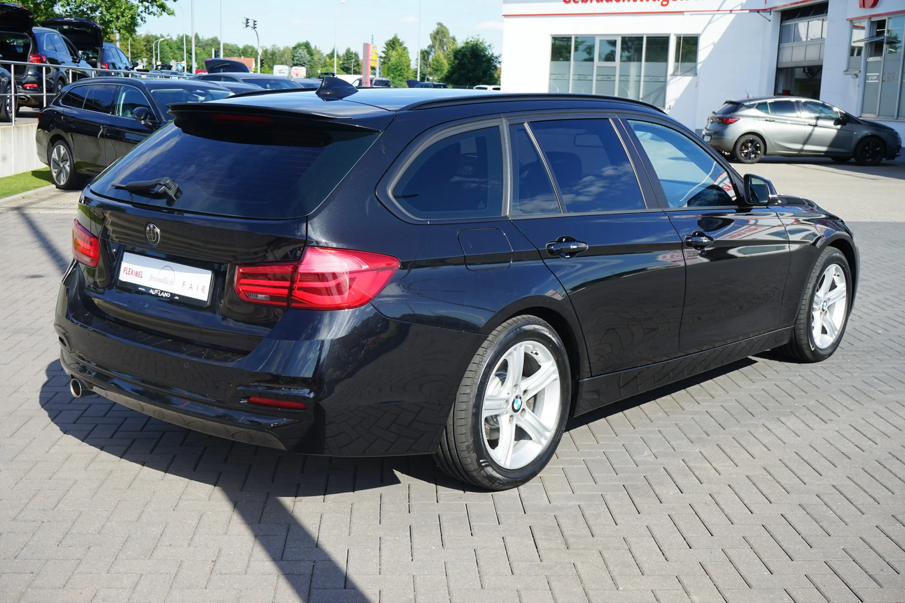 BMW 316 316d Advantage LED Navi AAC SHZ H&K el. Heckklappe — photo 6
