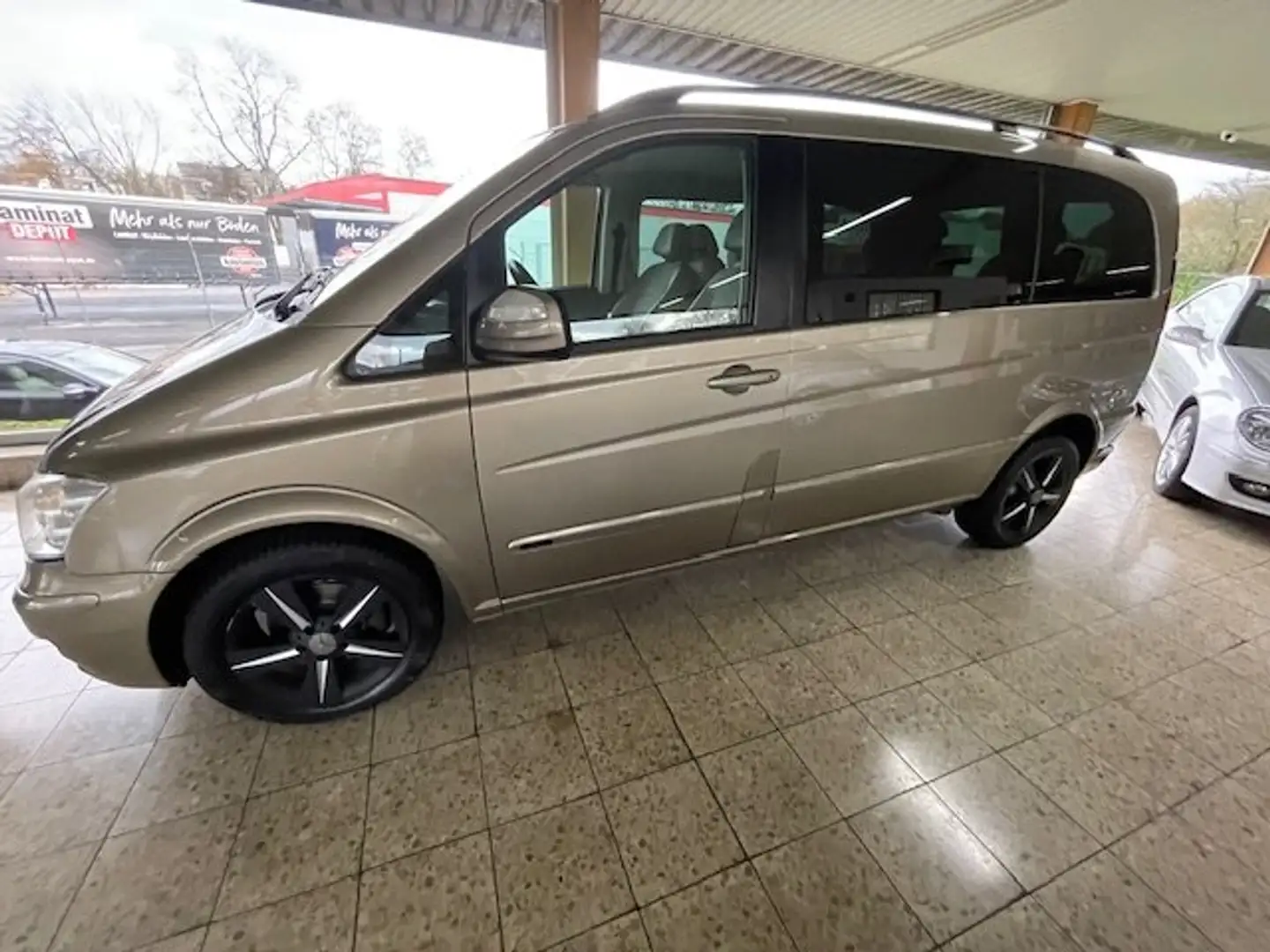 Mercedes-Benz Viano 3.0 CDI Trend Edition Kompakt (639.811) Beige - 1