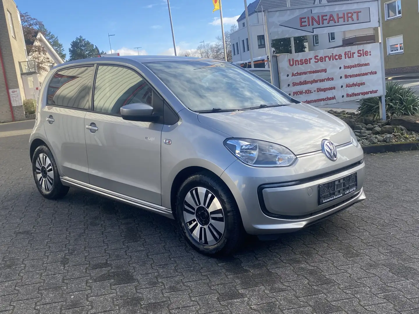 Volkswagen up! e-up! ~1. Hand~LED~CCS~Navi~Sitzhzg~Eco Grau - 1
