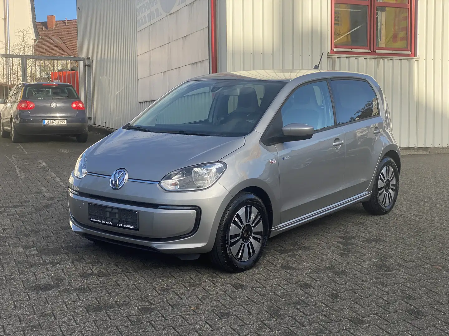 Volkswagen up! e-up! ~1. Hand~LED~CCS~Navi~Sitzhzg~Eco Grau - 2