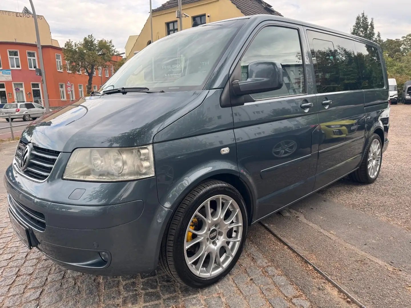 Volkswagen T5 Multivan *7 SITZE*BETT*STANDHZG*KLIMA Grau - 1