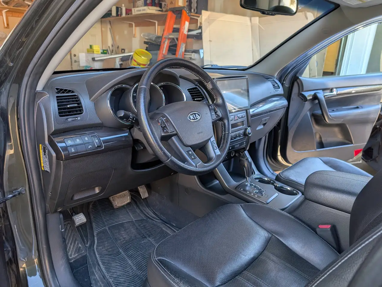 Kia Sorento photo Kia Sorento