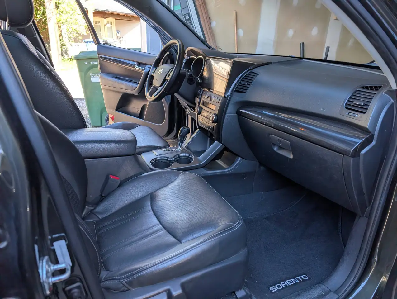 Kia Sorento photo Kia Sorento