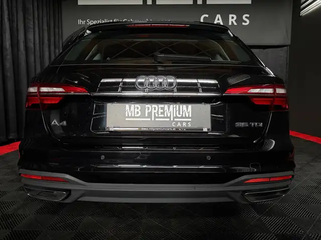Audi A4 view 16