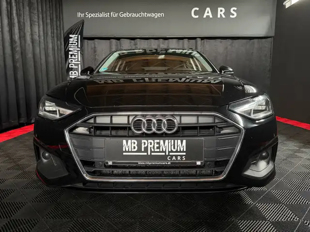 Audi A4 view 5