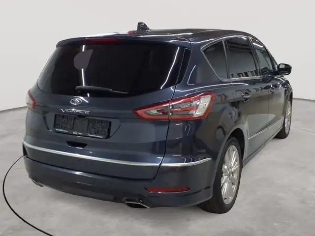 Ford S-Max view 4