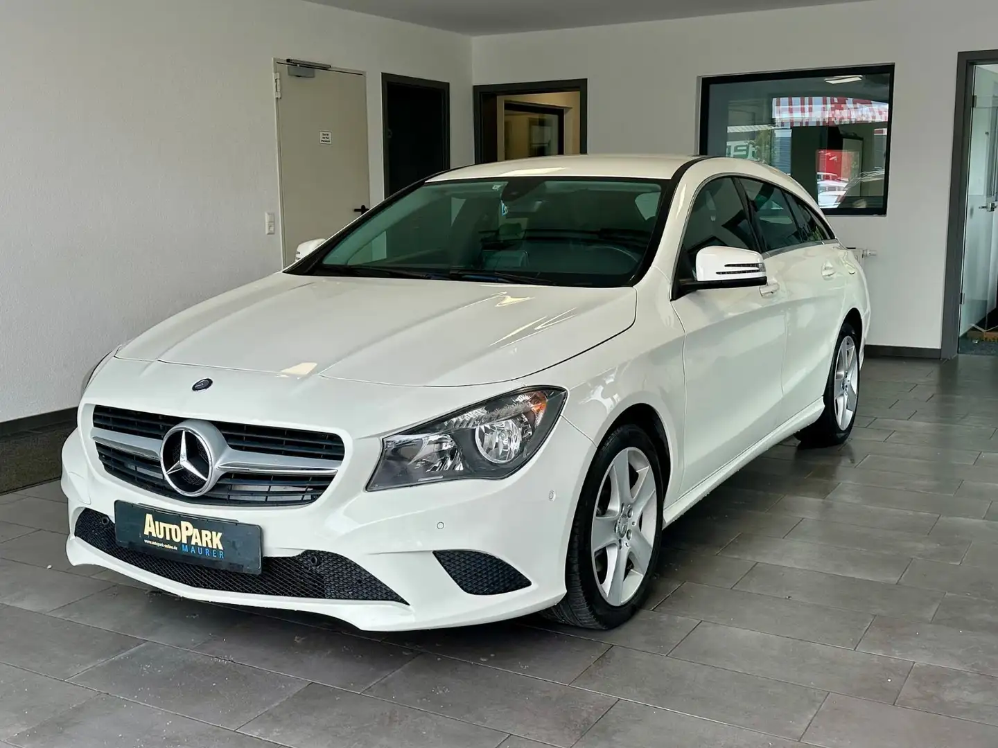 Mercedes-Benz CLA 200 CLA 200 CDI SB*PDC*Teilleder*Navi*HU Neu * Weiß - 2