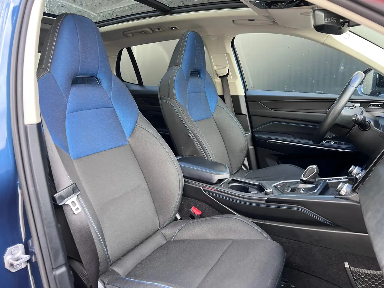 Lynk & Co 01 1.5 Trekhaak SOH 94% Pano Carplay Memory Camera, миниатюра 27
