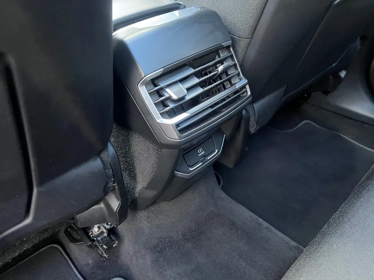 Lynk & Co 01 1.5 Trekhaak SOH 94% Pano Carplay Memory Camera, миниатюра 19