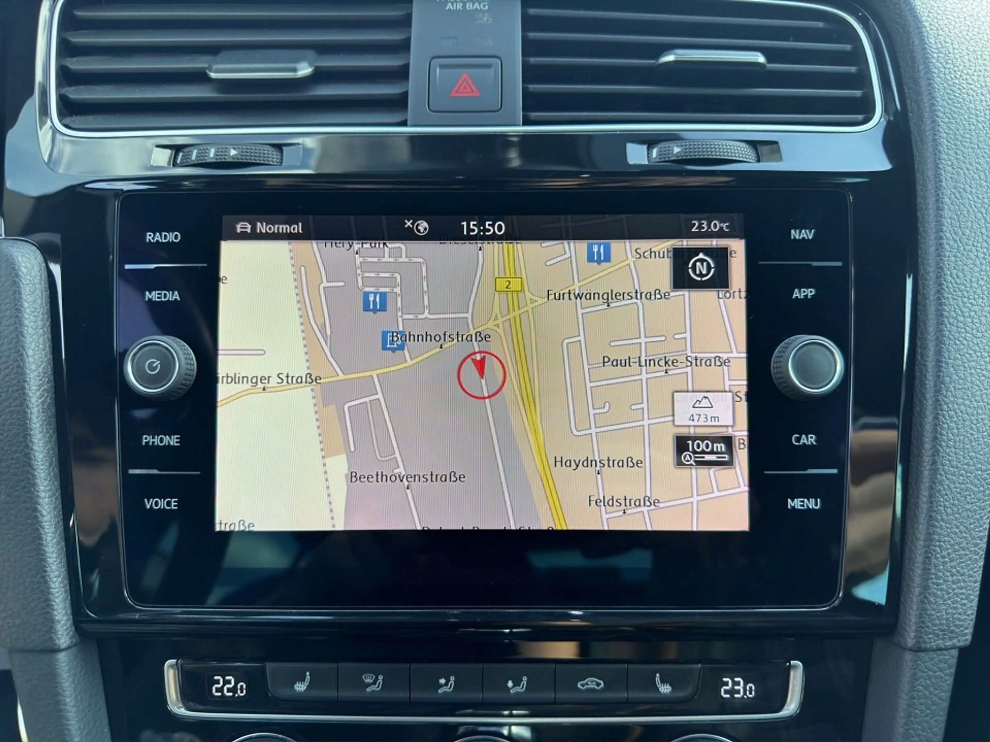 Volkswagen Golf GTD DSG NAVI LED AID — photo 14