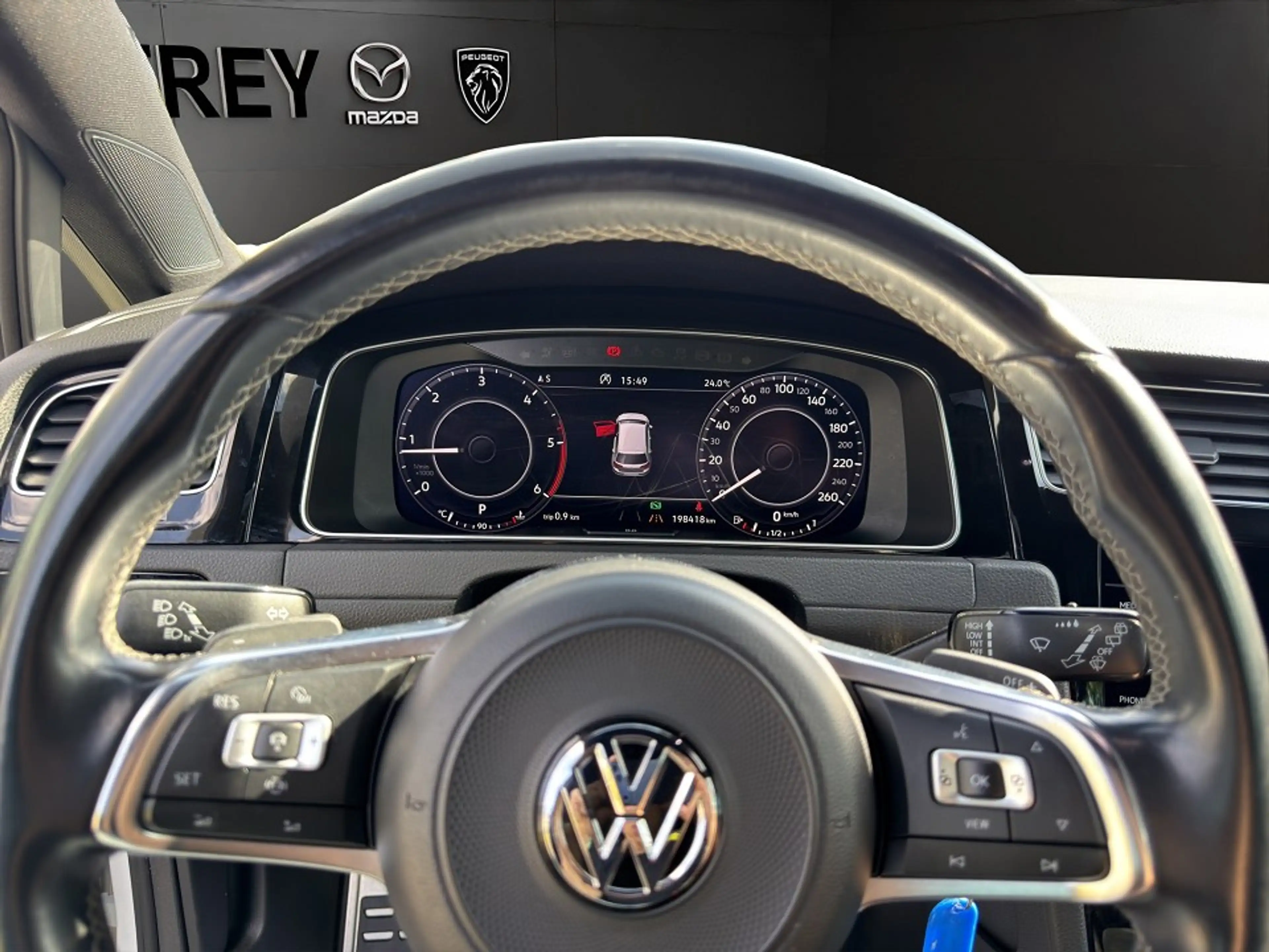Volkswagen Golf GTD DSG NAVI LED AID — photo 11