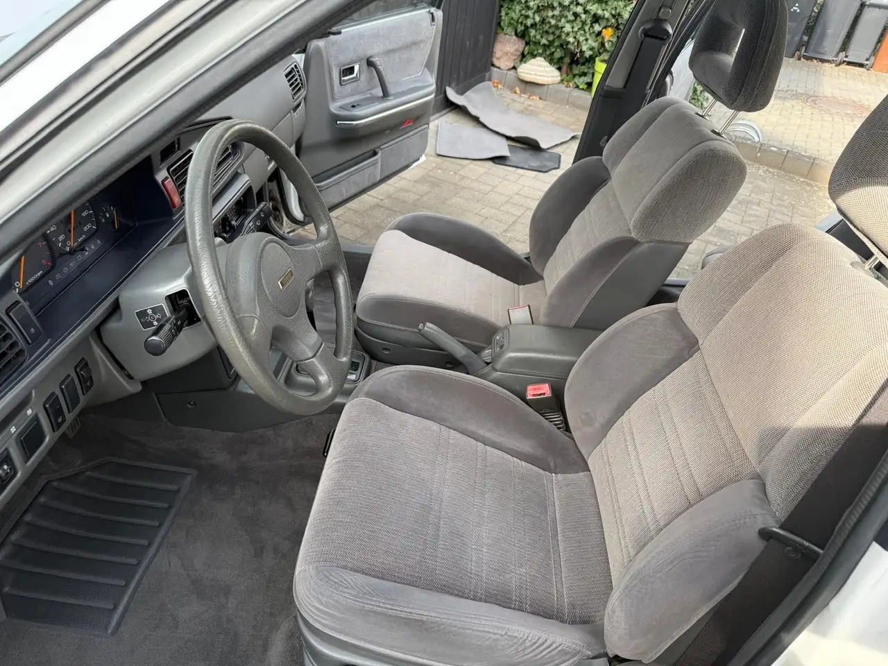 Mazda 626 2.0i GLX, foto 8
