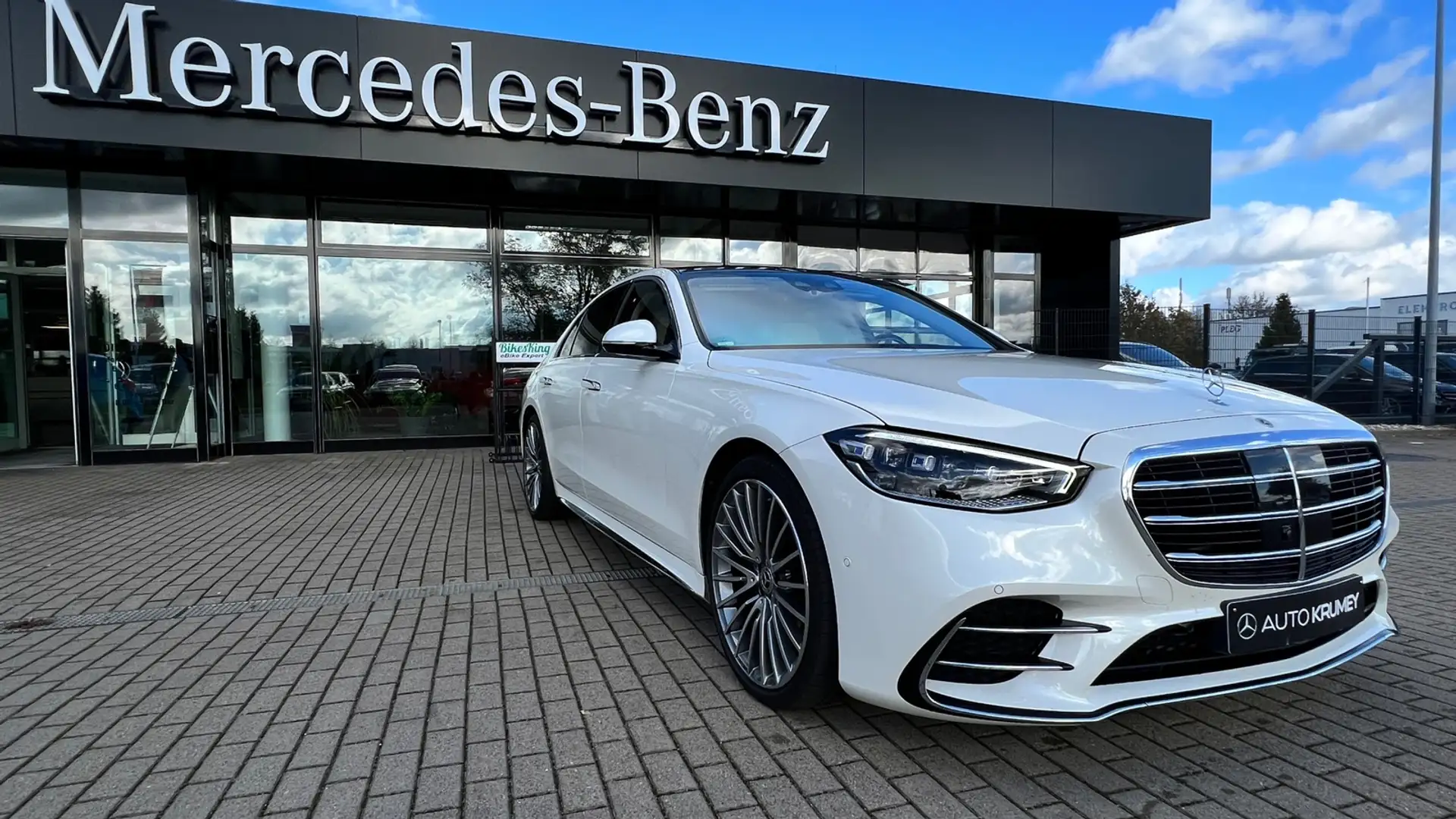 Mercedes-Benz S 500 S 500 4MATIC AMG+Burmester 3D+Pano.-Dach AMG Line White - 1