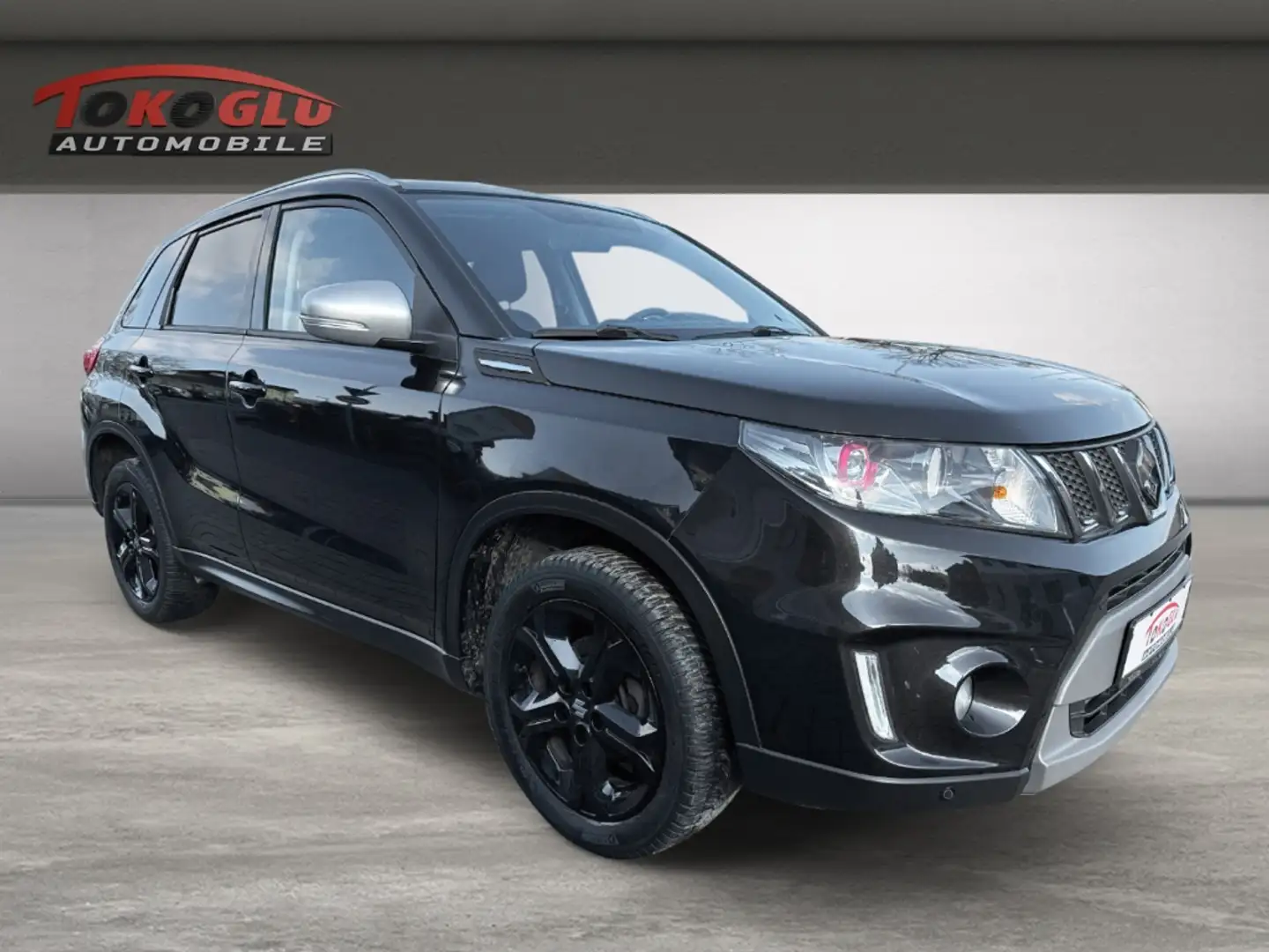 Suzuki Vitara 1.4 Comfort+ 4x4 EU6d-T Navi LED Klimaautom SD SHZ Schwarz - 1