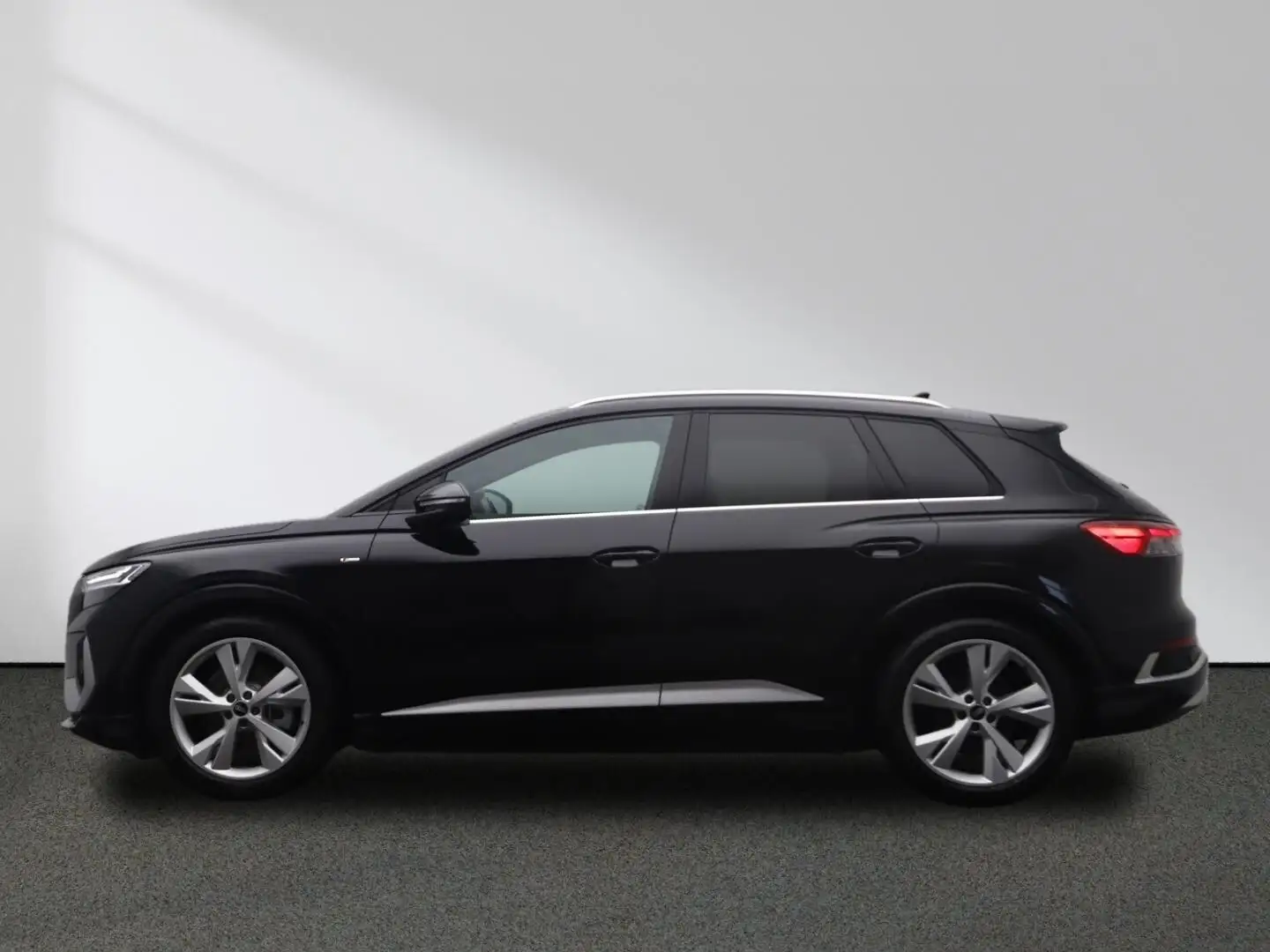 Audi Q4 e-tron 50 quattro Matrix-LED HUD AHK Navi Negru - 2