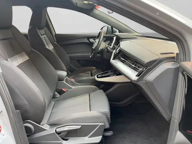 Audi Q4 E-Tron view 4