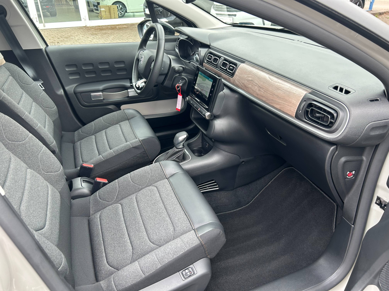 Citroen C3 PureTech 110 EAT6 Shine Pack — photo 11