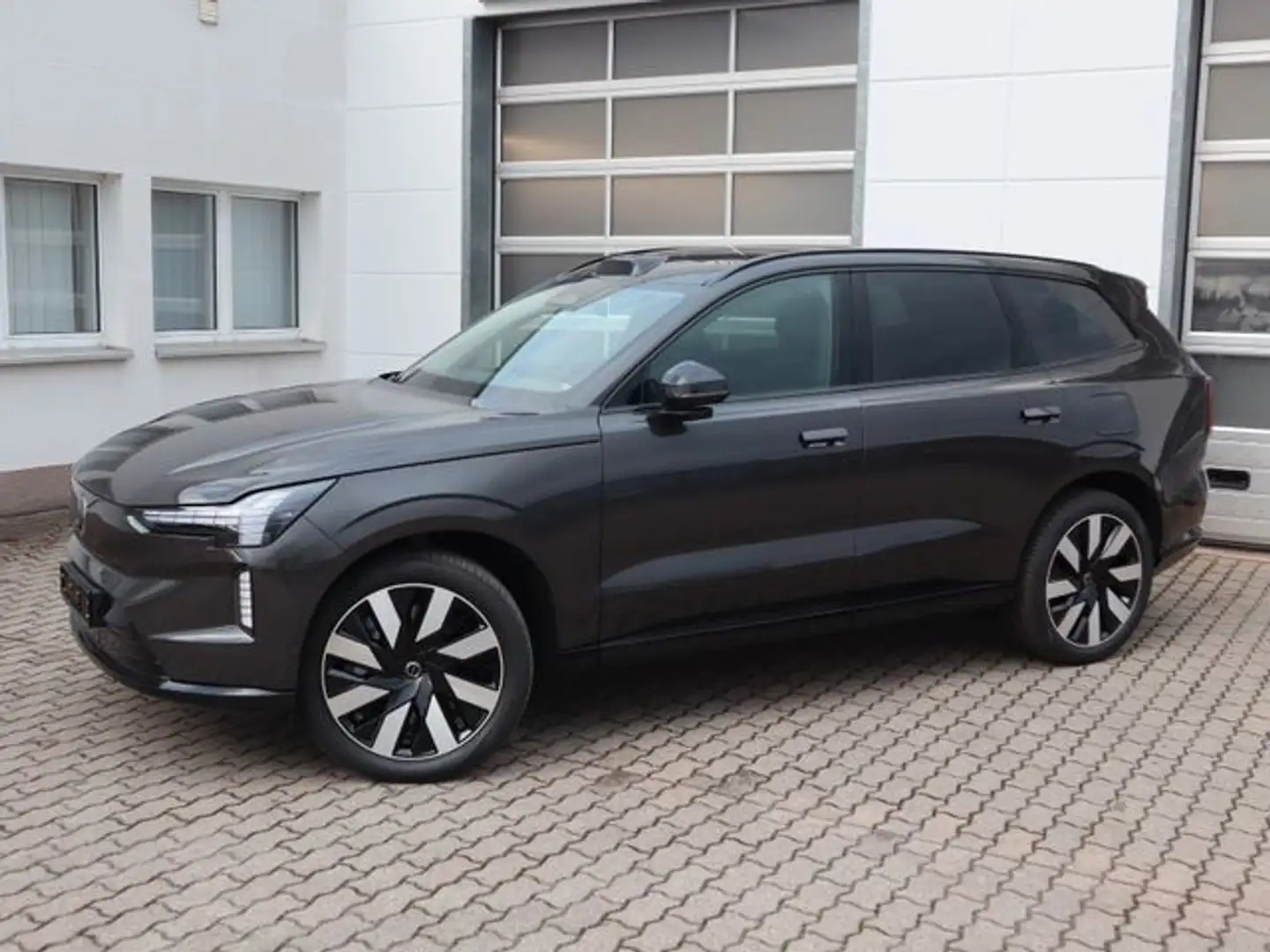 Volvo EX90 Twin Ultra Pure Electric AWD Grau - 2