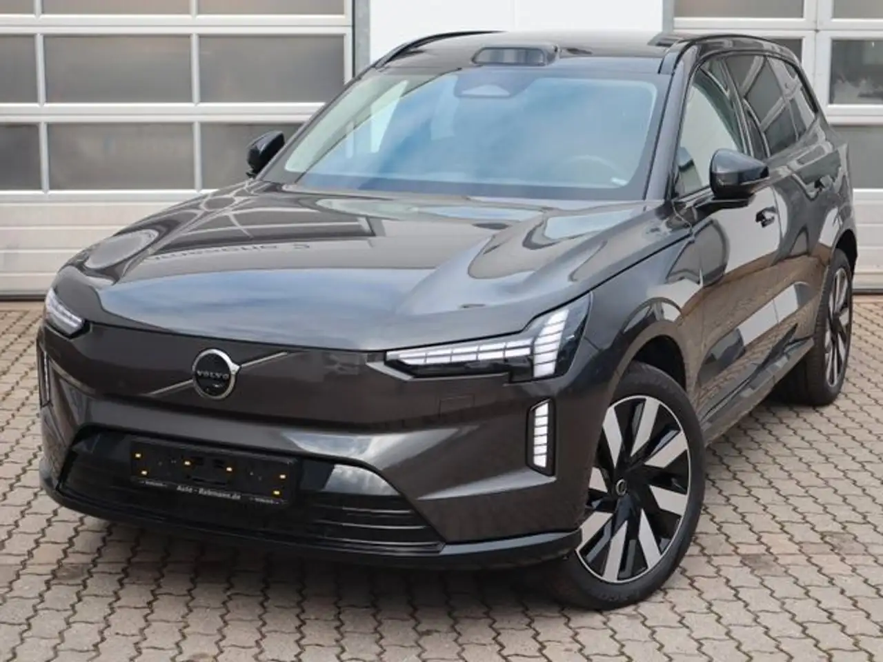 Volvo EX90