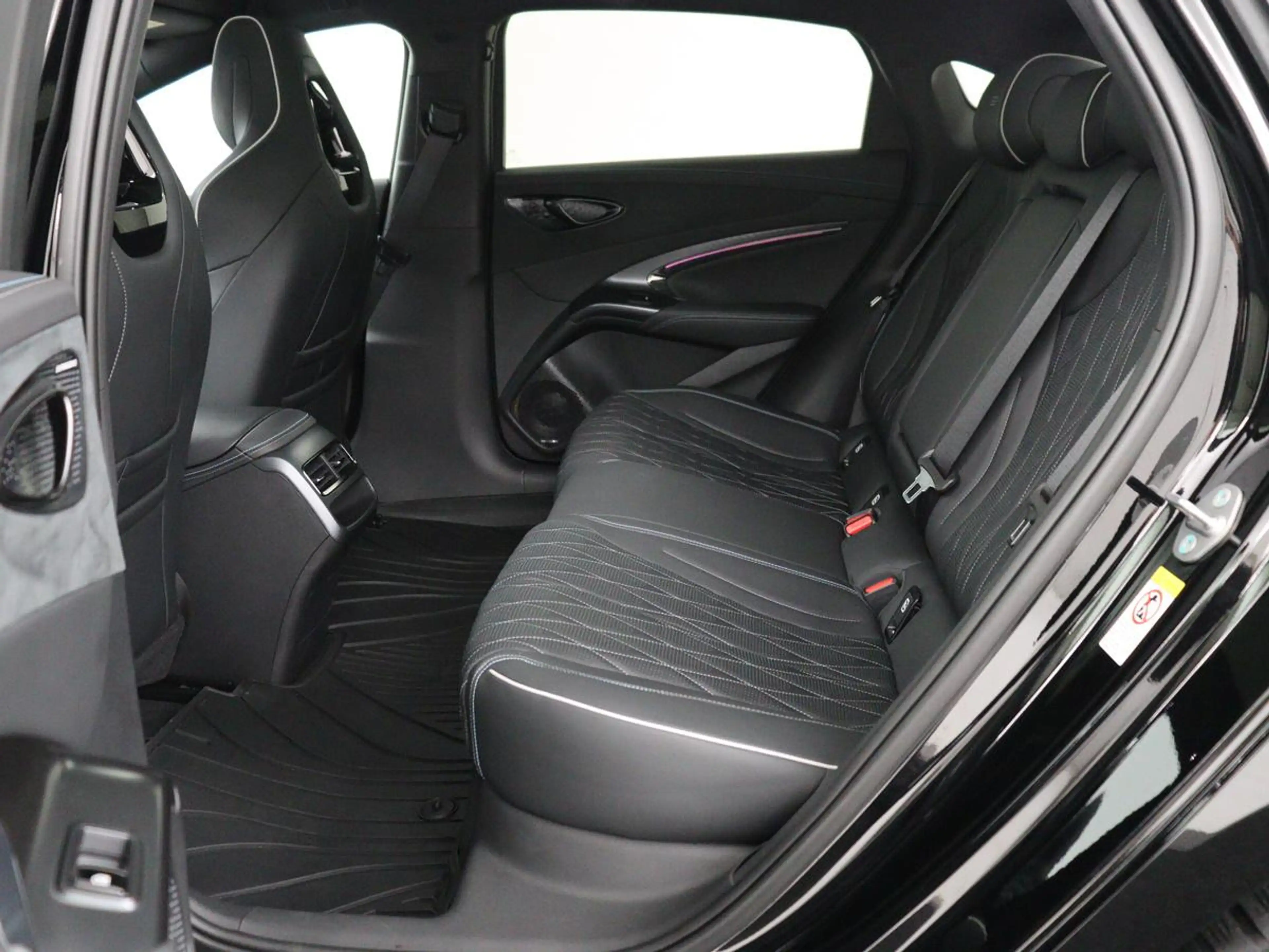 BYD Seal Design RWD 82.5 kW | SOH 95,9% | Panoramadak | Sto — photo 11