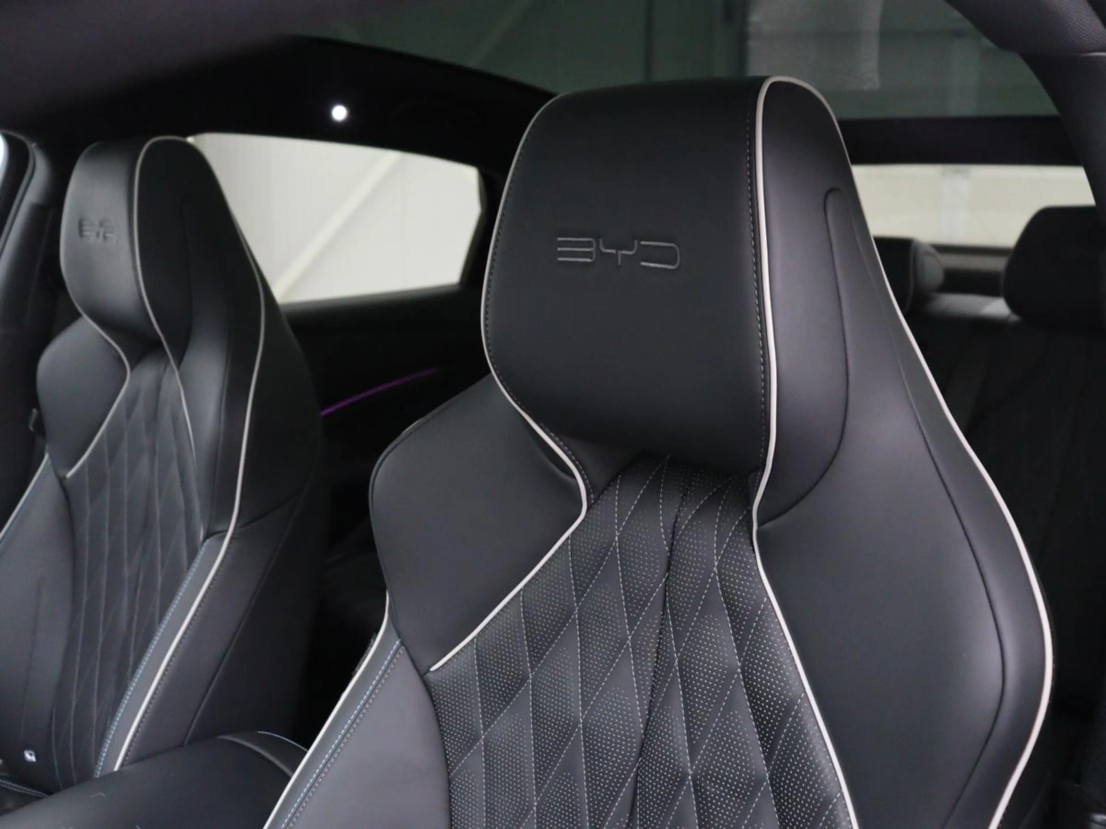 BYD Seal Design RWD 82.5 kW | SOH 95,9% | Panoramadak | Sto — photo 7