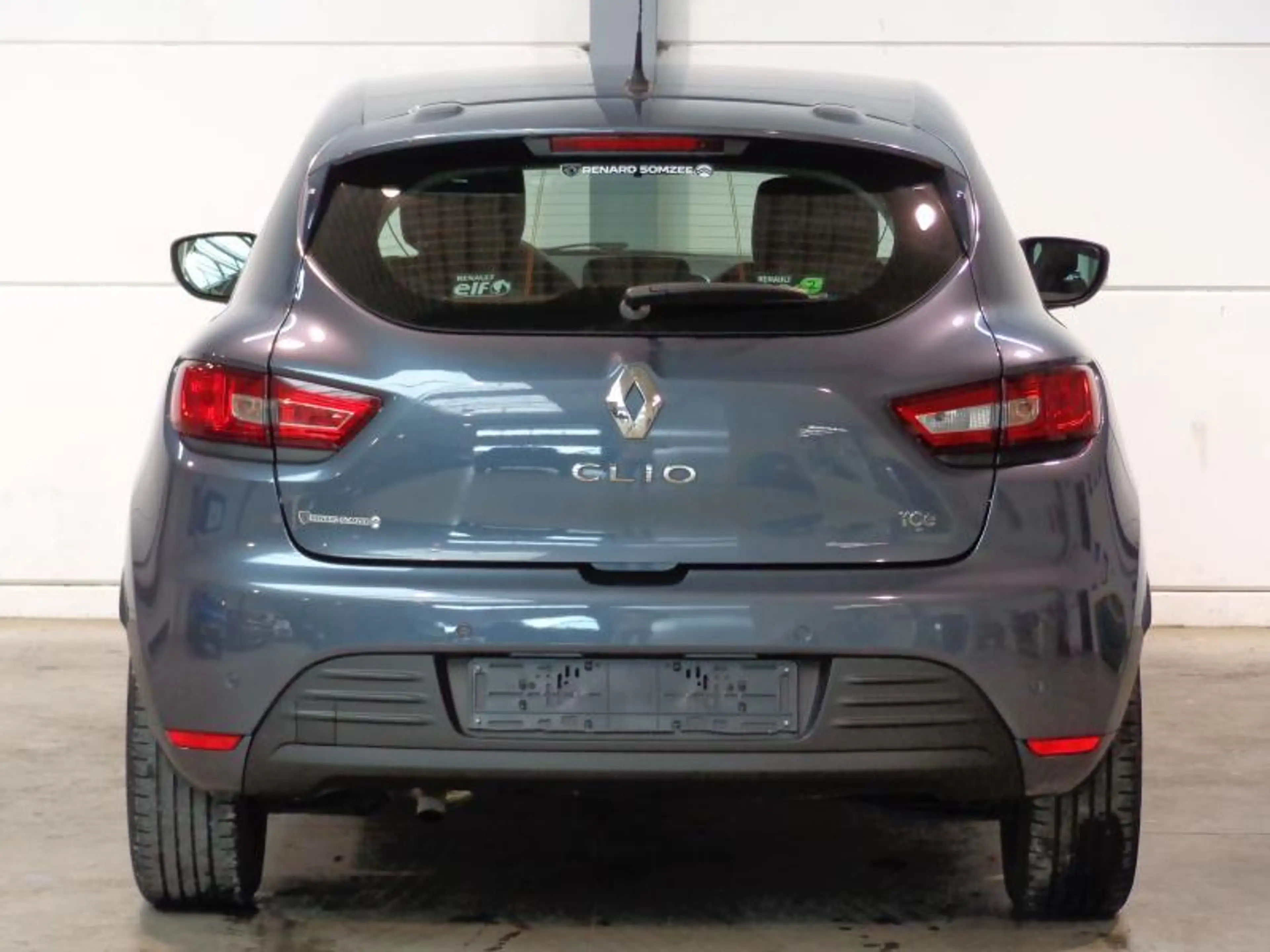 Renault Clio 1.2i - GPS - Clim - Toit pano — photo 10