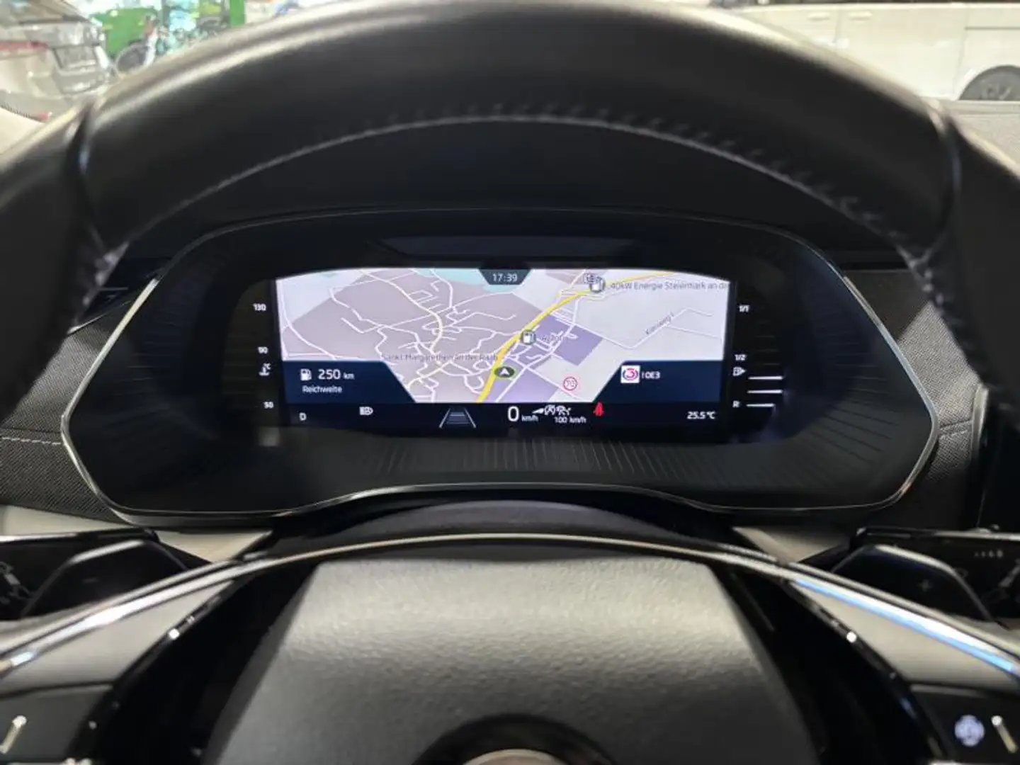 Skoda Octavia Style 2,0DSG LED VIRTUAL COCKPIT HEAD-UP STANDHEIZUNG E-HECKKLAPPE Grau - 2